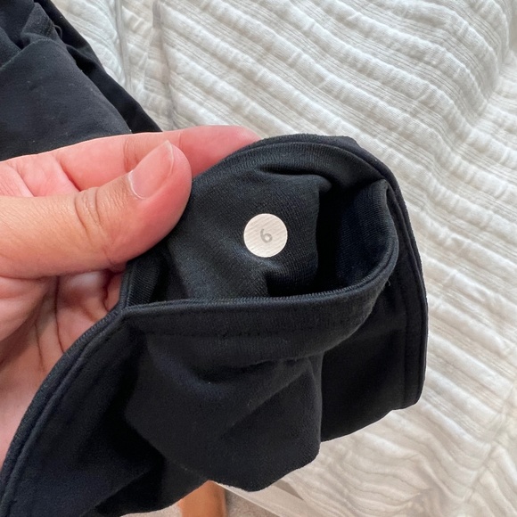 Wunder Under Original Lulu Crops - S6 - Picture 4 of 5